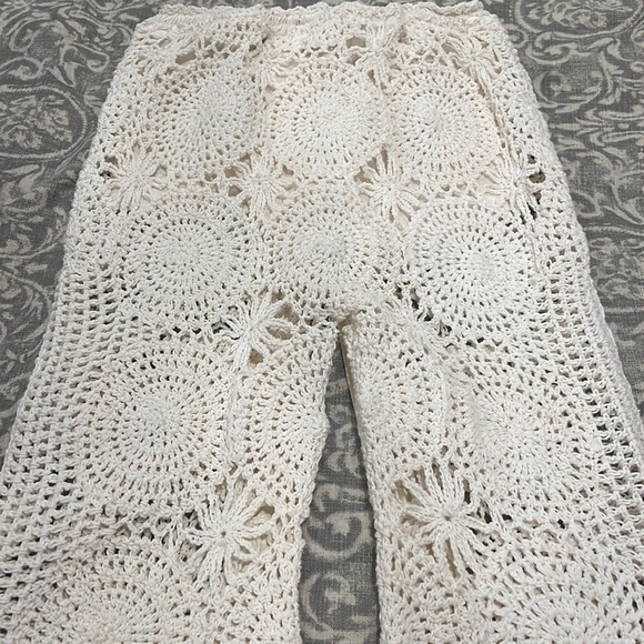 Free People Crochet Bellbottom Pants, size XS - Picture 9 of 9